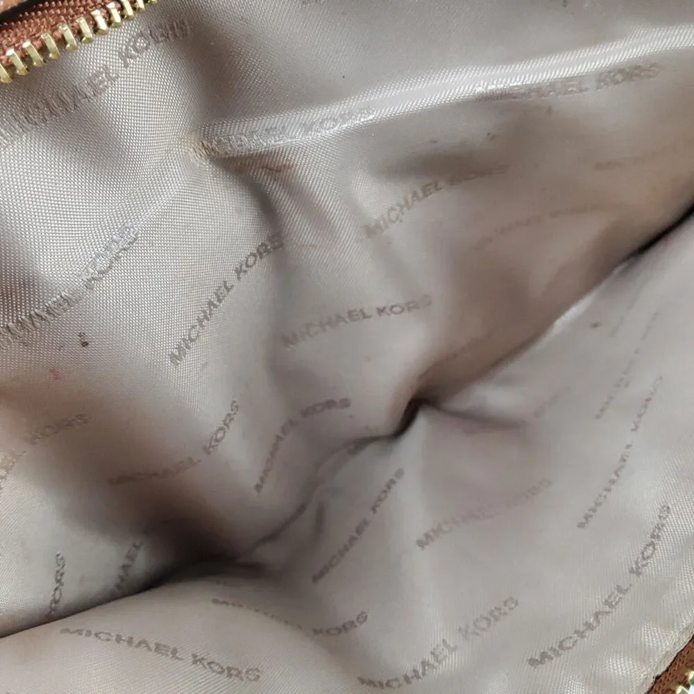 Michael Kors MK Pebbled Leather Double Zip Pouch Wristlet Clutch Wallet